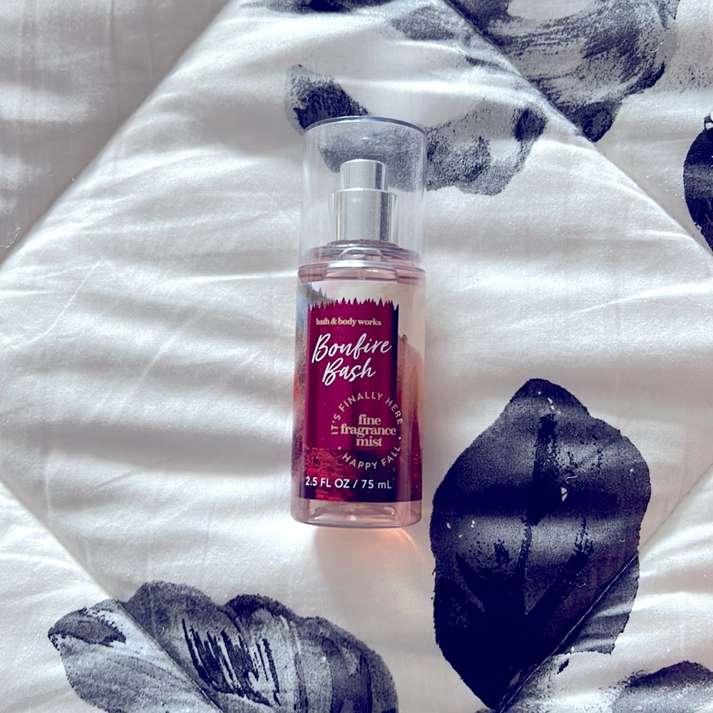 Bath and Body works-Bonefire Bash